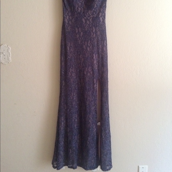 David's Bridal lace dress w/ keyhole back - Picture 5 of 6